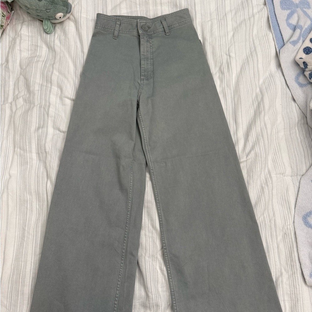Zara Gray Straight Leg Jeans